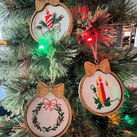 Christmas ornament Embroidery Kits with frame overlay. Mini Christmas tree ornament diy k/its. Christmas Trees embroidery. Embroidery gifts.