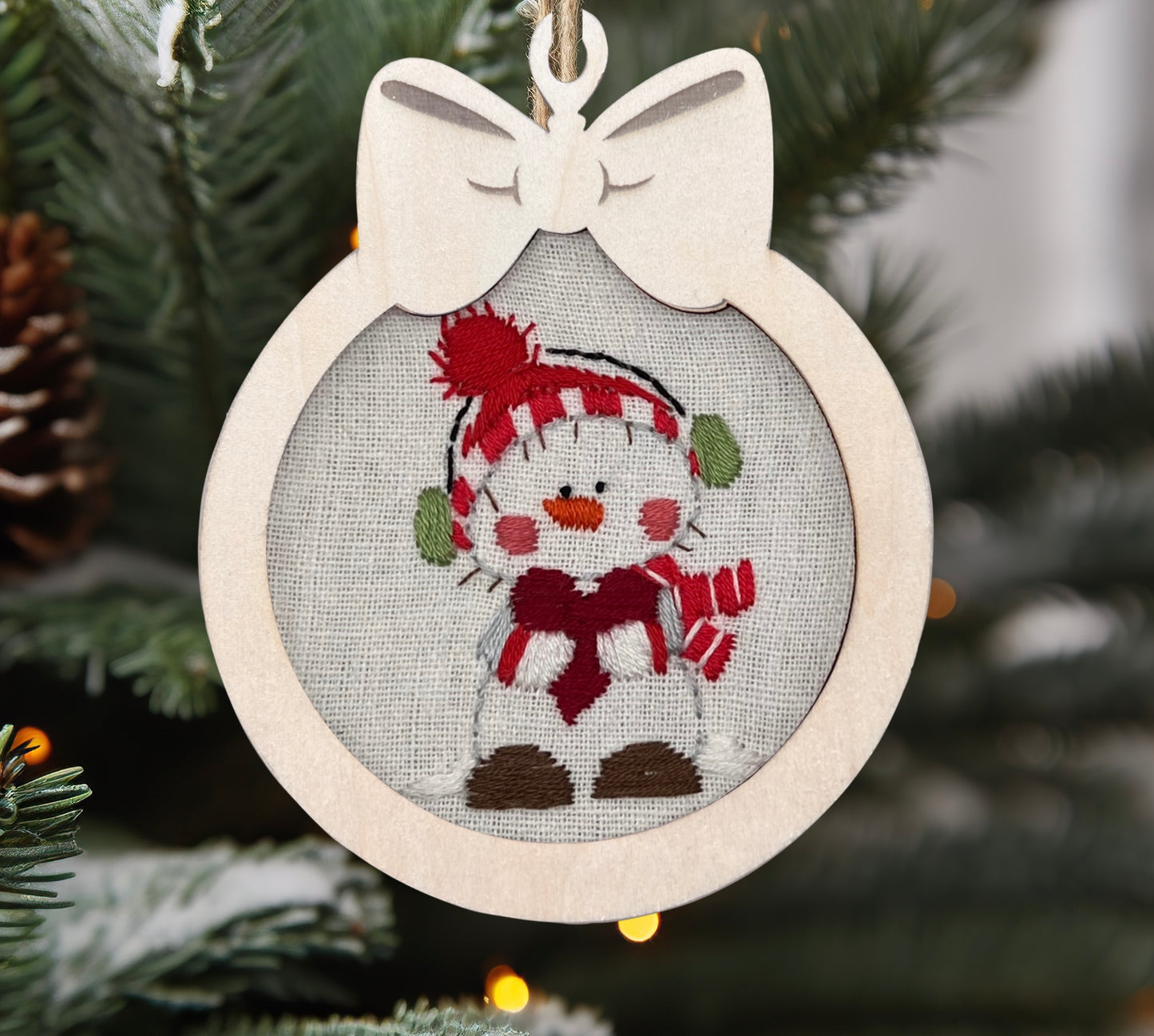 Snowman Ornament set Embroidery Kit – DIY Holiday Embroidery with Laser Cut Frame