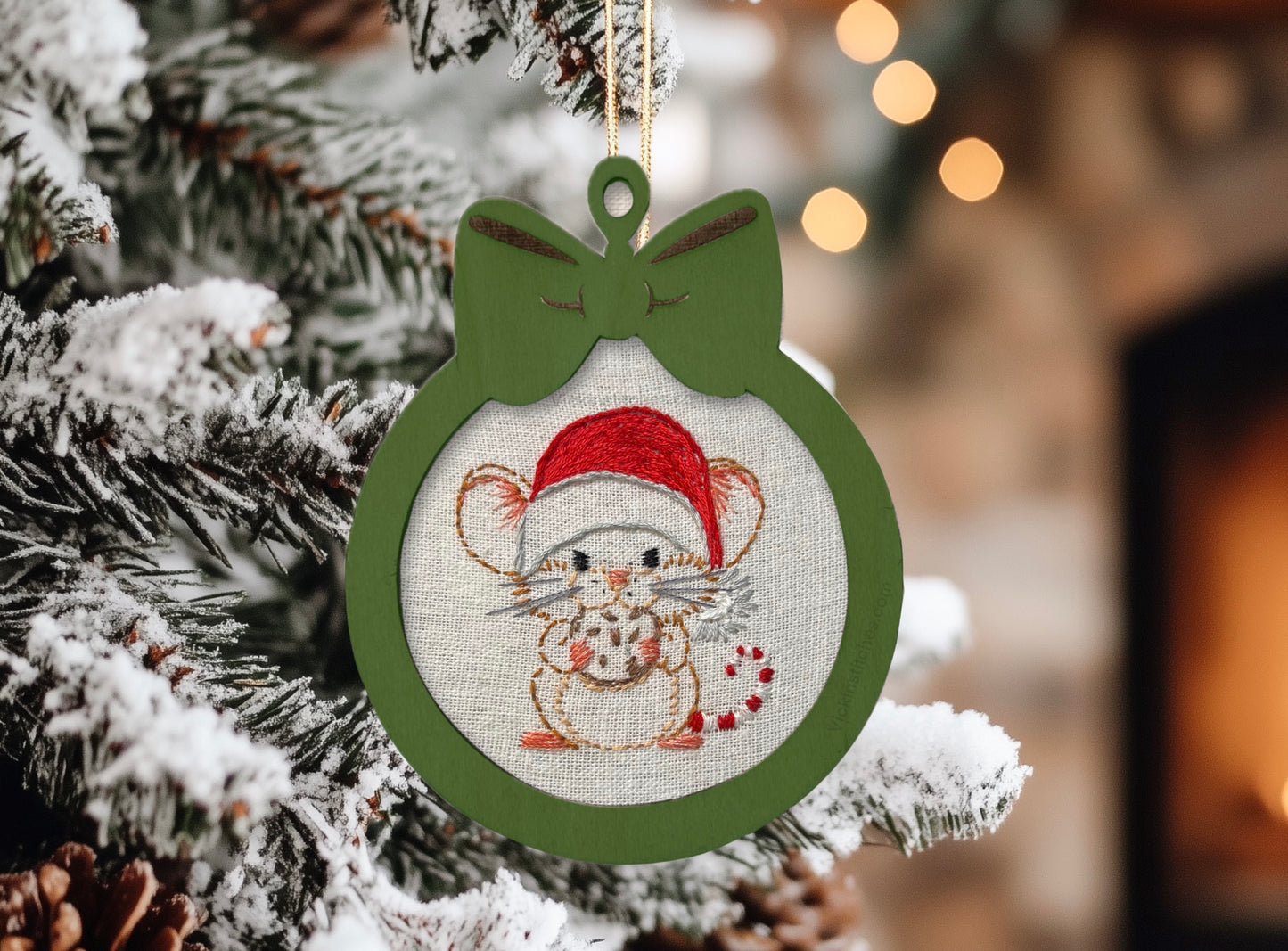 Christmas Mouse Ornament Embroidery Kit – 3 Inch Mini Holiday Stitch Kit