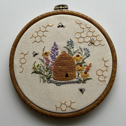 6" Bee Hive Nature, Honey Bee Embroidery Kit